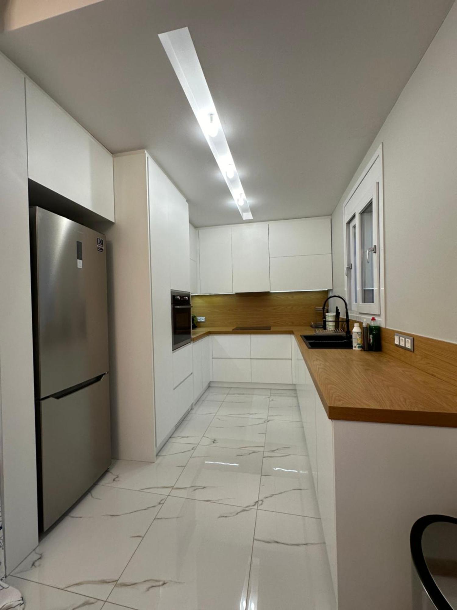 Warm And Modern Brand New Apartment بيرايوس المظهر الخارجي الصورة